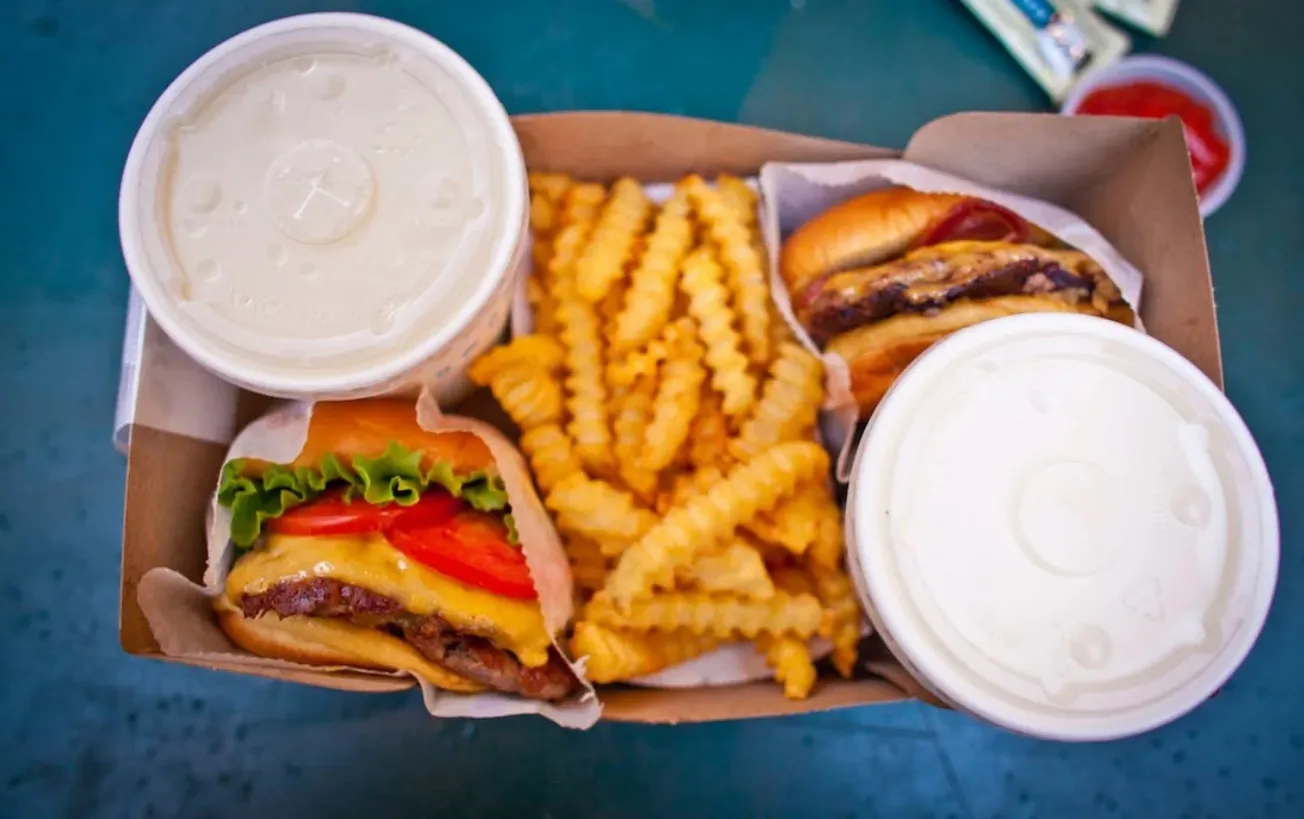 La comida rápida causa más cirrosis hepática que el alcohol