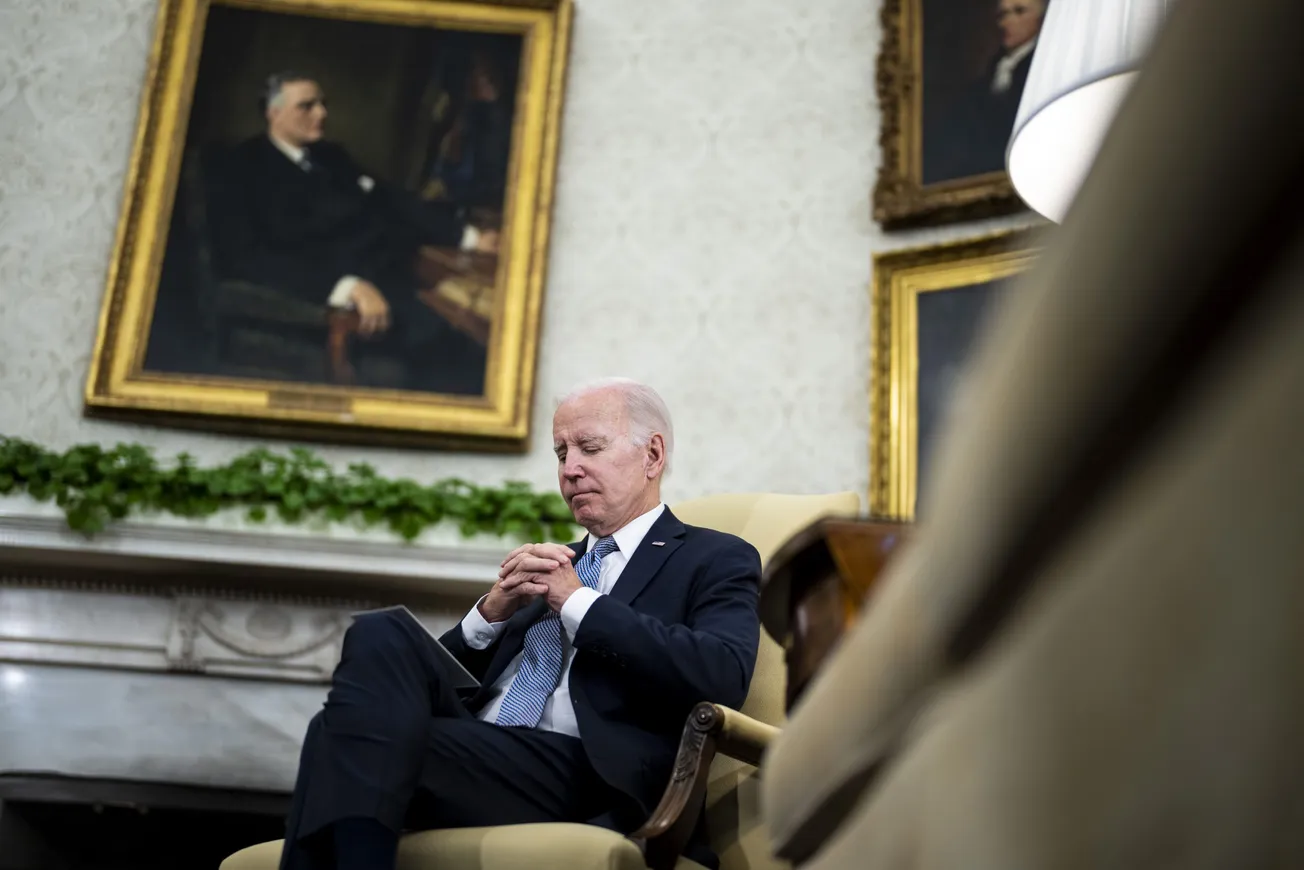 Candidatura de Biden es un desafío a Trump y a la historia