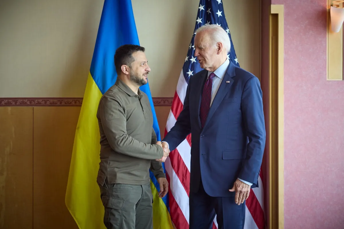 Biden anuncia más ayuda para Ucrania tras reunión del G-7 en Japón