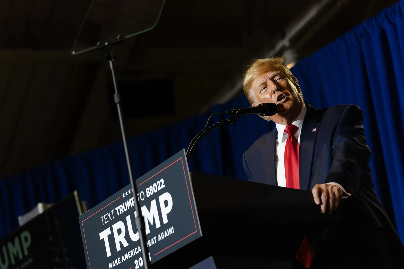 Trump se muestra vago sobre su postura ante el aborto pero sugirió que la prohibición de Florida es “muy dura”