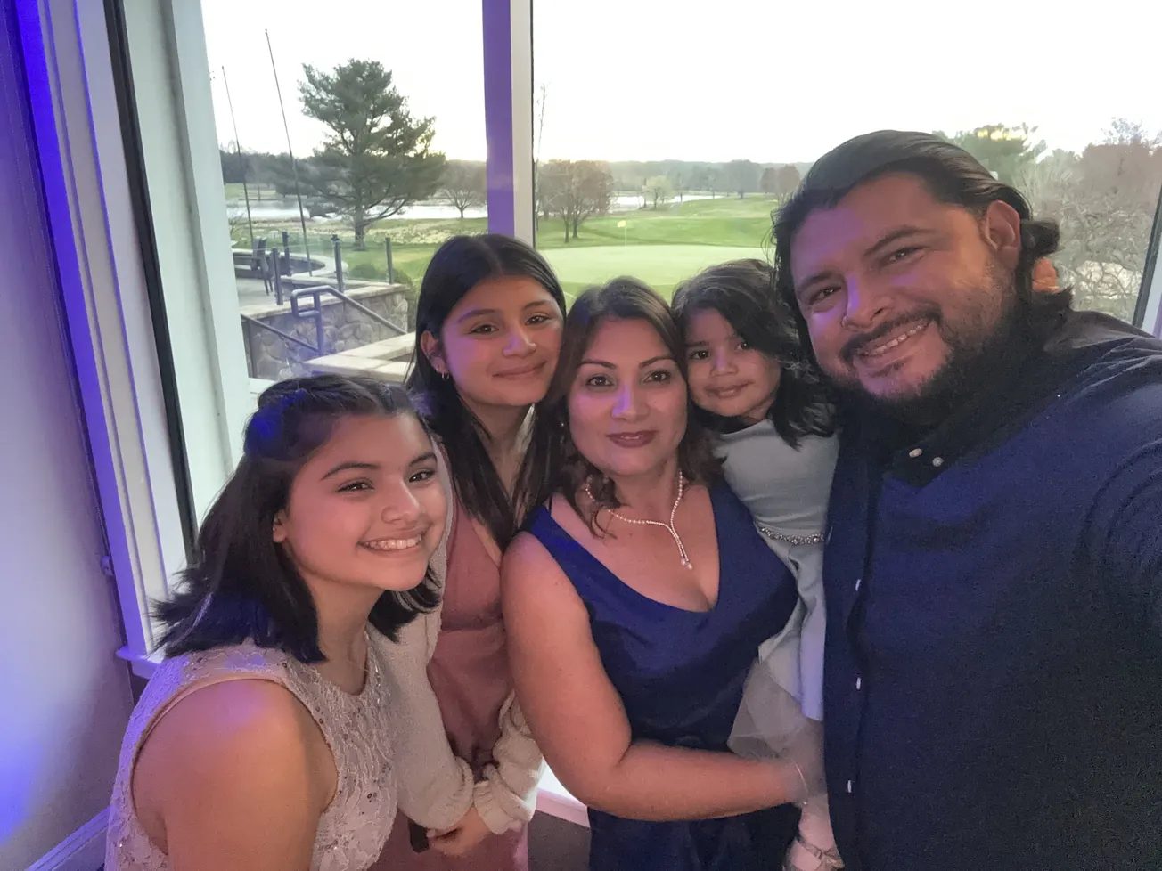 Muchas inmigrantes celebran por partida doble el Día de las Madres