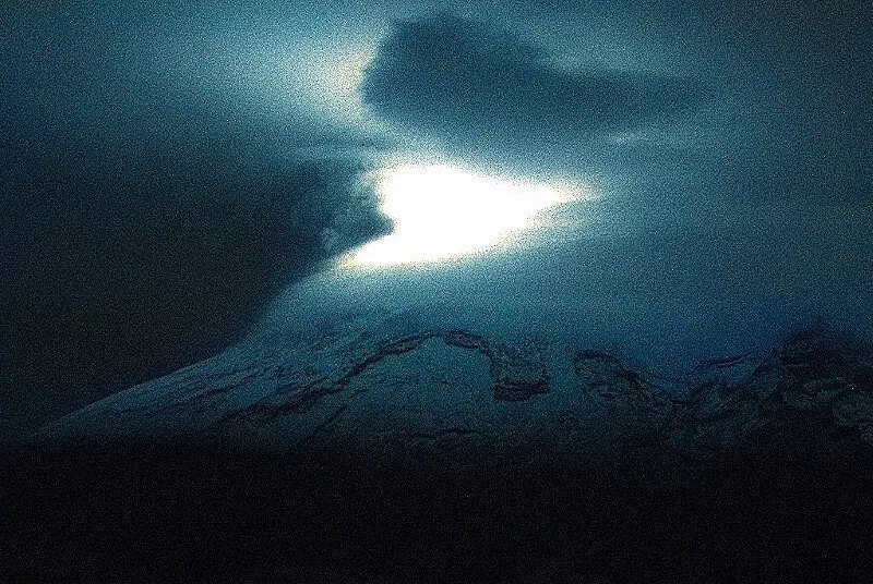 Aseguran que el volcán Popocatépetl es una base extraterrestre