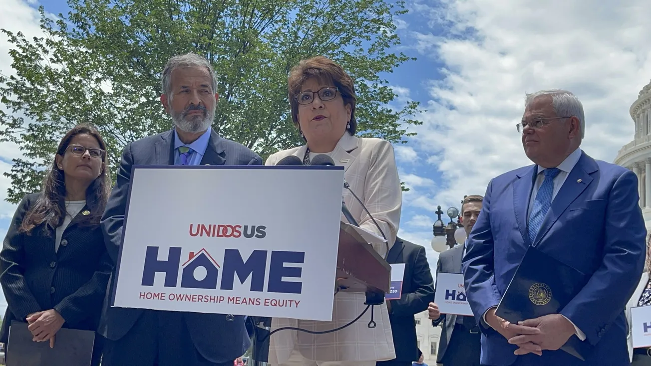 ¿Habrá 4 millones de nuevos propietarios latinos de casa en 7 años? ¡Descubre cómo!