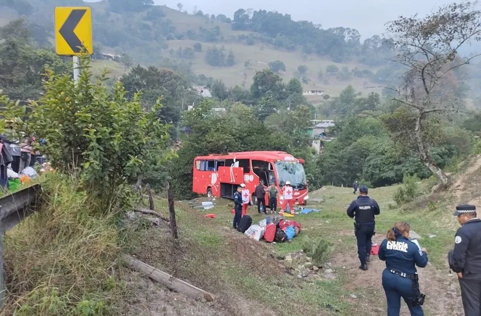 Accidente de autobús en México deja 22 lesionados