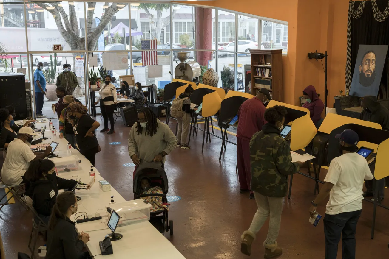 Inmigrantes latinos sí podrán acceder al registro de votantes en Florida