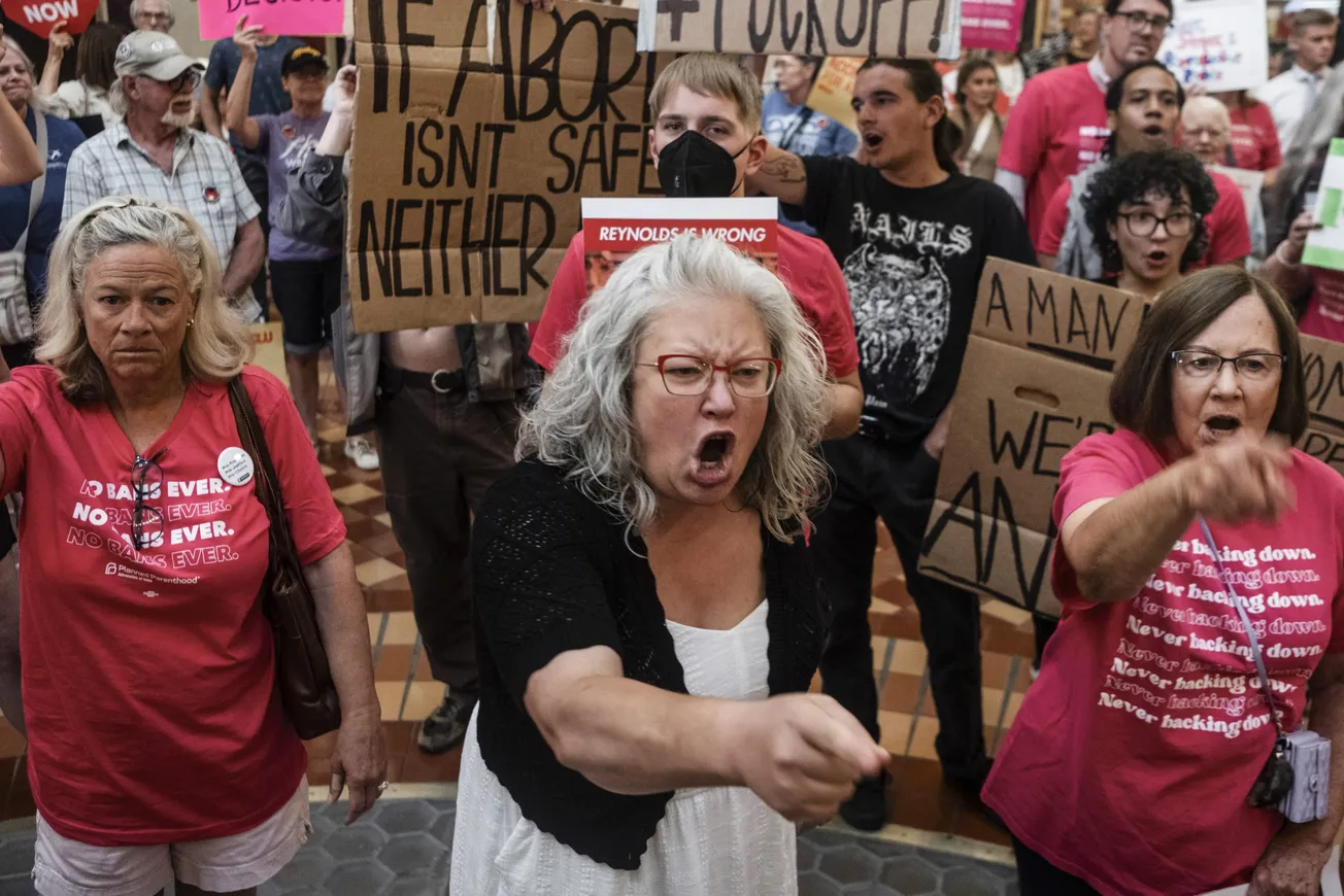 Prohíben el aborto después de las seis semanas de gestación en Iowa