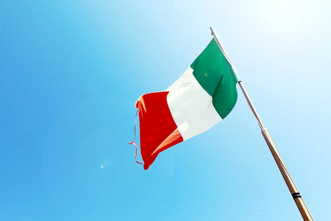 Así rechazan en Italia los 10 segundos de acoso sexual