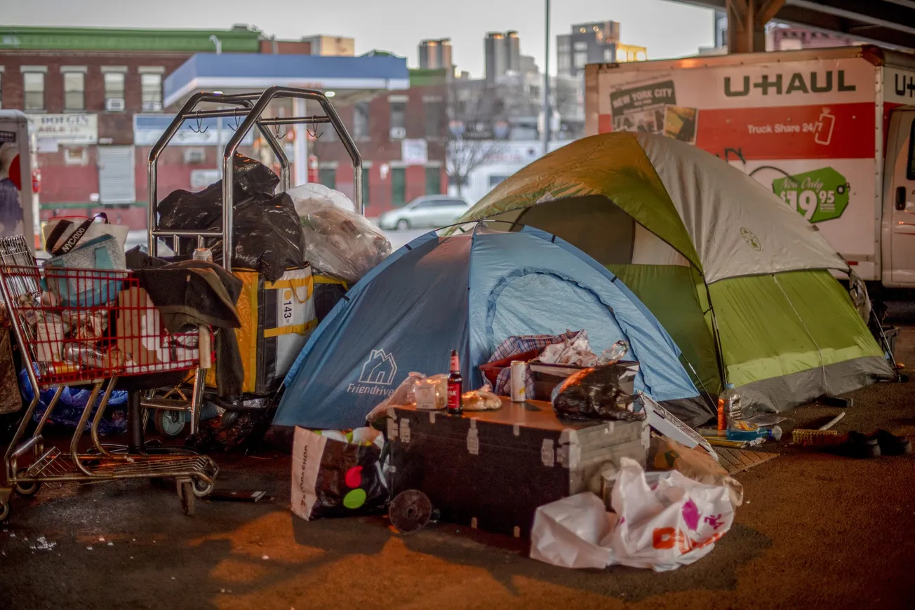 Llegada de inmigrantes a Nueva York agudiza la crisis de los homeless