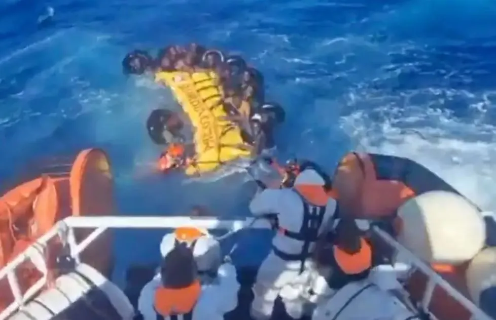 Captura naufragio Italia