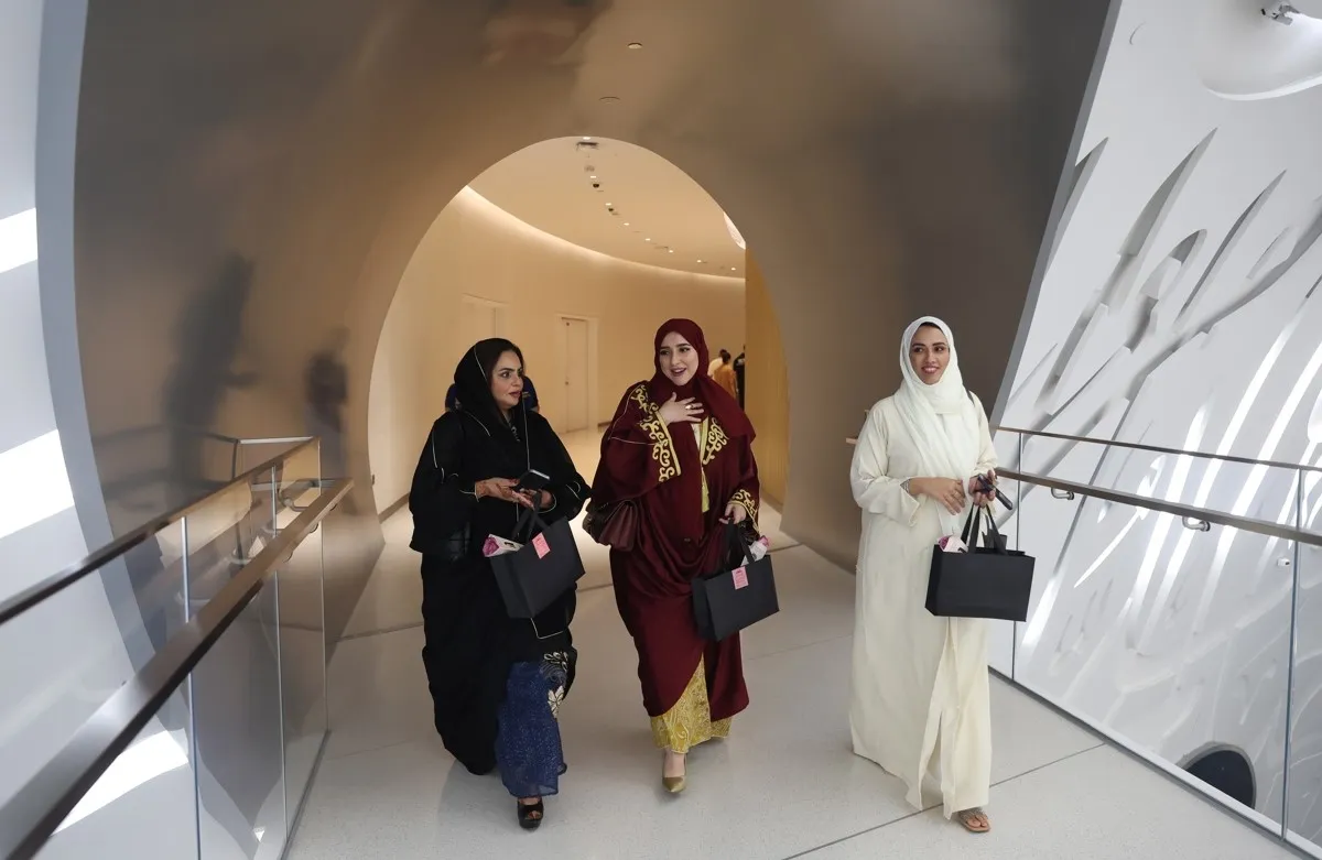 ONU responde a Francia tras limitar abayas en sus colegios