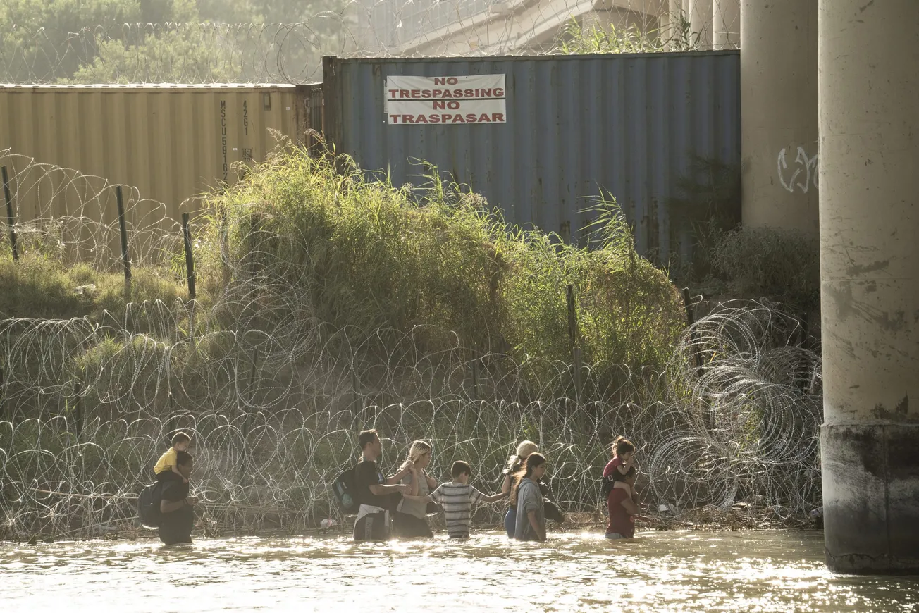 parole humanitario citas