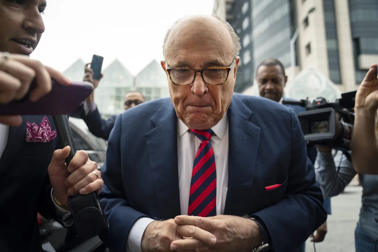 Rudy Giuliani agresión sexual