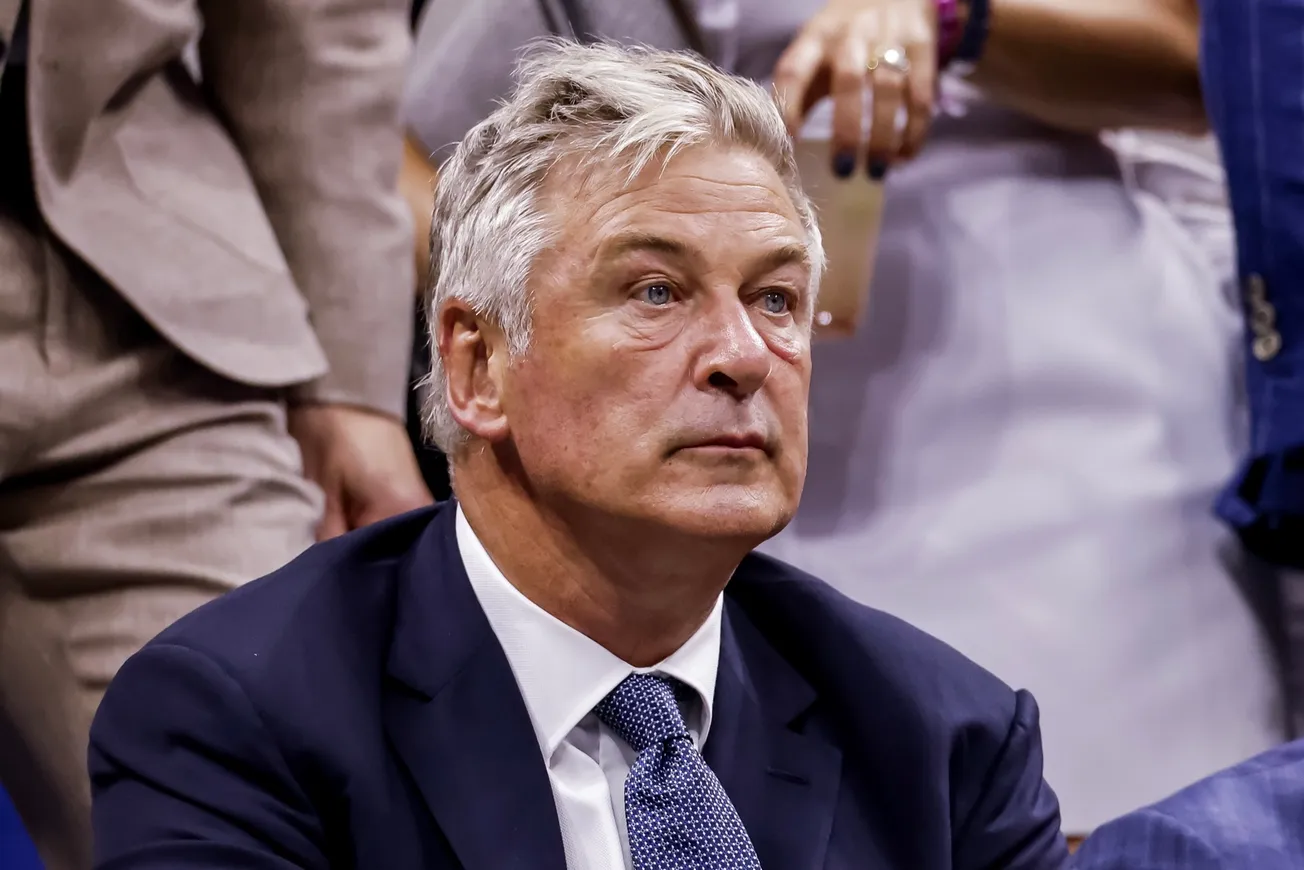 Fiscalía evalúa volver a imputar al actor Alec Baldwin por la muerte de una fotógrafa