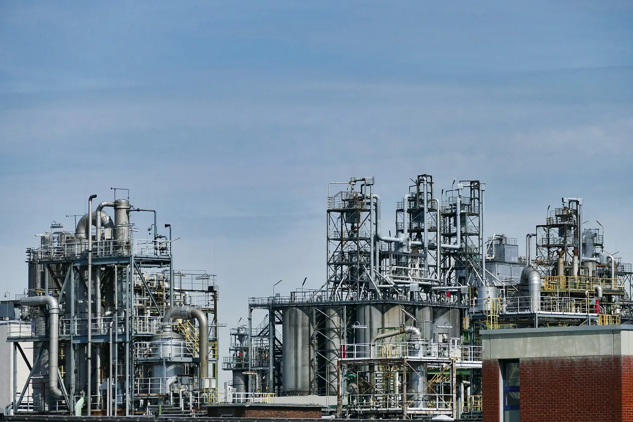 bajan los precios del petróleo