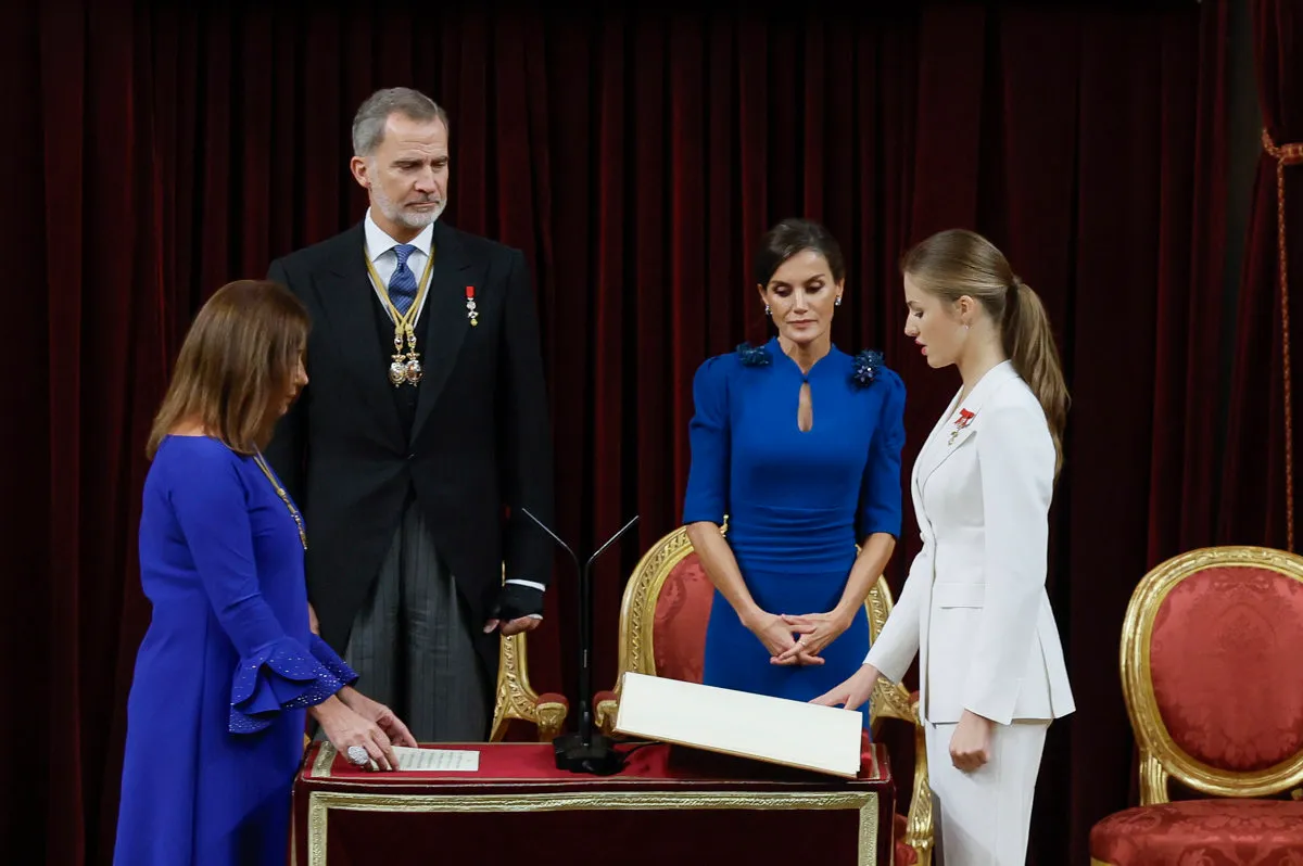 Princesa Leonor juró Constitución de España