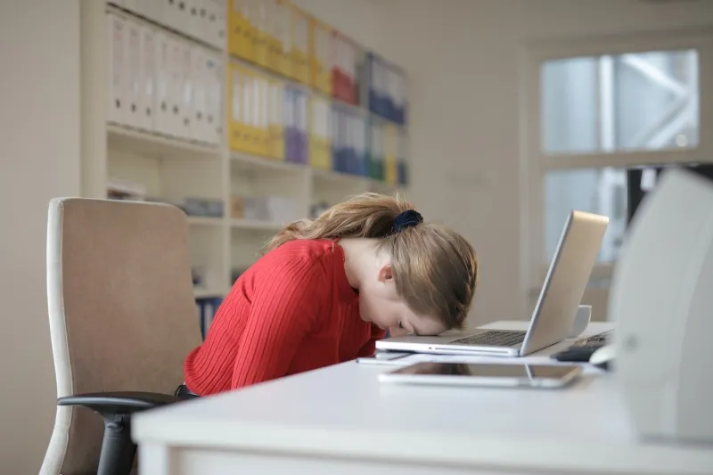 adolescentes necesitan dormir bien