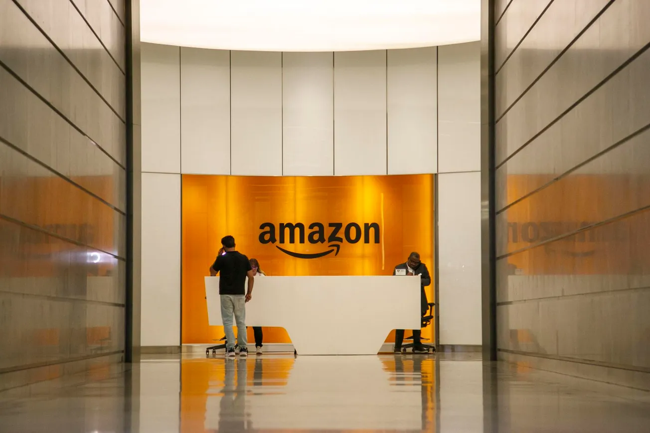 amazon inflar precios empleados