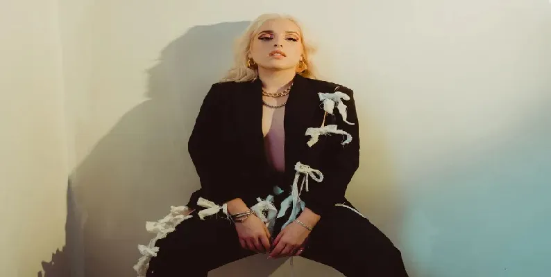 Elena Rose | De compositora a solista exitosa