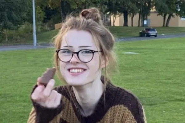 Brianna Ghey, asesinada por dos adolescentes de 16 años que fueron condenados por el delito transgénero que tomó su vida. Fot