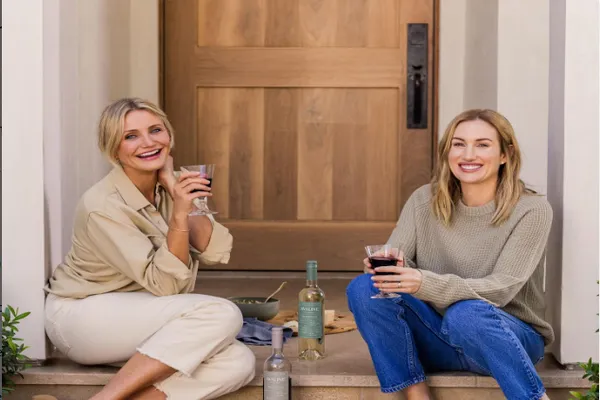 Cameron Diaz, en el podcast de "Lipstick on the Rim" conversa sobre su decisión de dormir en camas separadas, lo que causa re