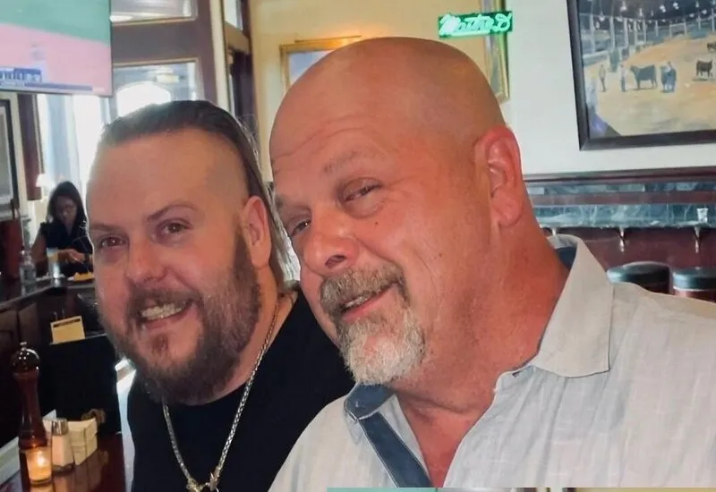 Murió Adam Harrison