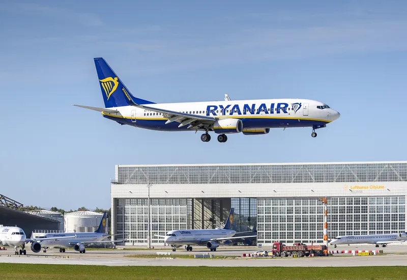 Las acciones de Boeing se desplomaron este lunes luego de que la FAA tomara la decisión de aterrizar docenas de Boeing 737 Ma