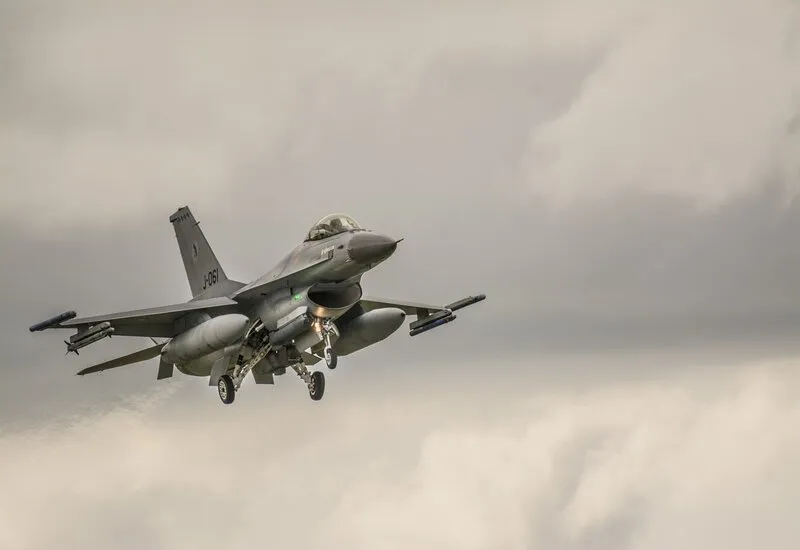 Estados Unidos F-16