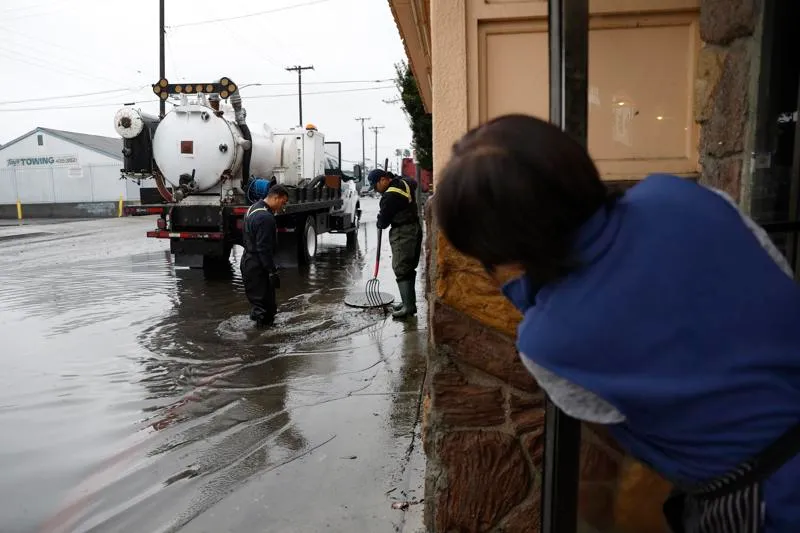 california tormentas fluviales