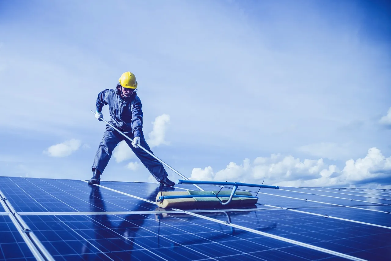 Se destina ayuda financiera para el desarrollo de la fuerza laboral en la energía limpia