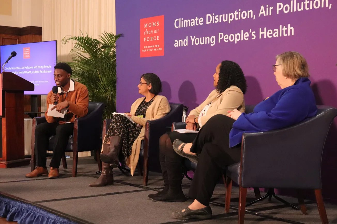 Madres se unen en DC para combatir la polución del aire