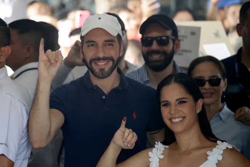 Autoritarismo de Bukele en El Salvador podría ser contagioso