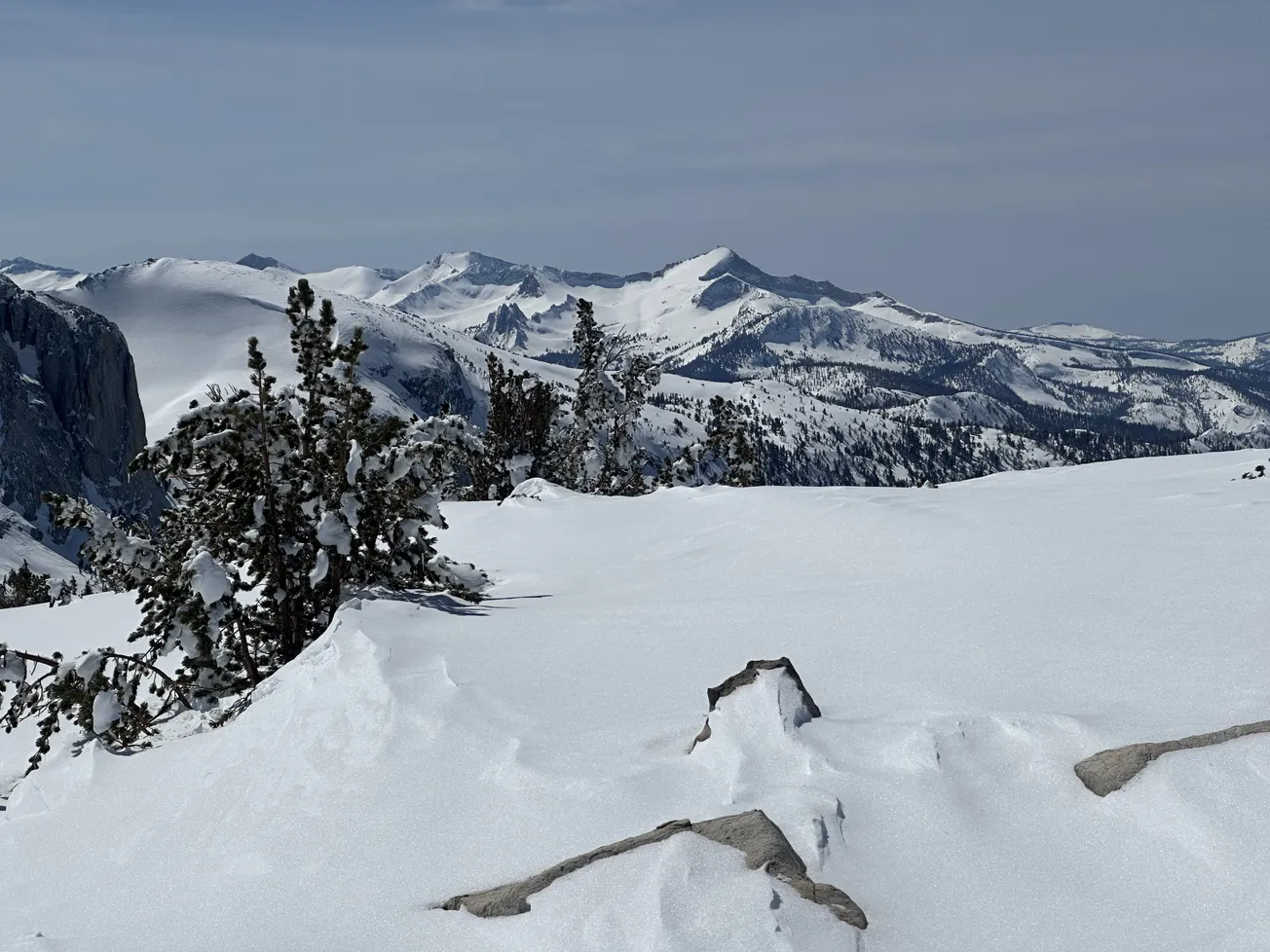 Sierra Nevada se enfrenta a una ventisca sin precedentes
