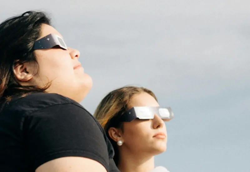 Eclipse solar