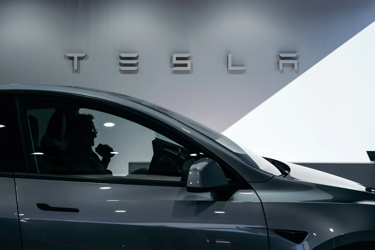 El valor de Tesla cae por debajo de los 500 mil millones bajo el peso de mayores riesgos