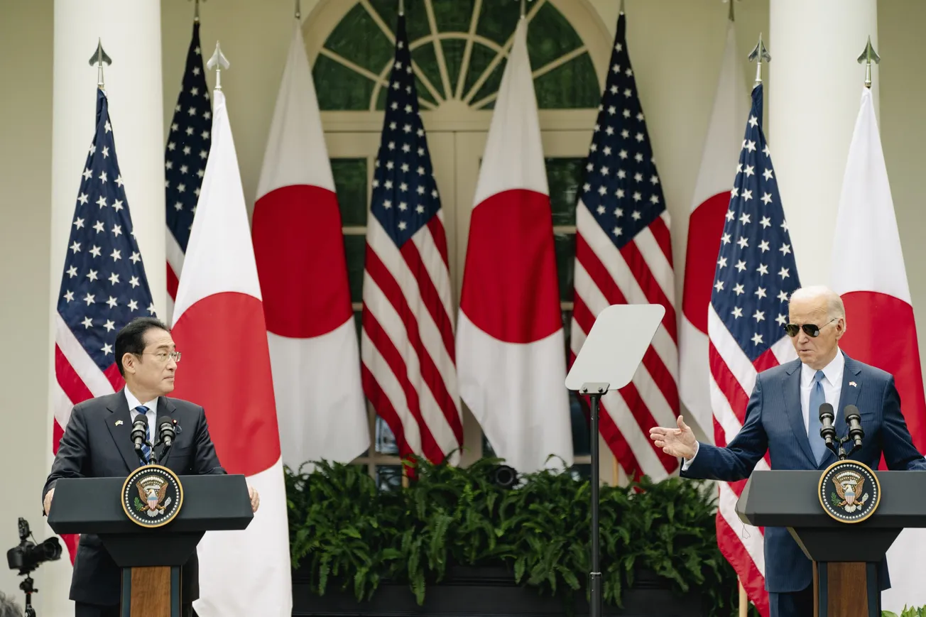 Biden busca fortalecer los lazos con Japón para contrarrestar a China