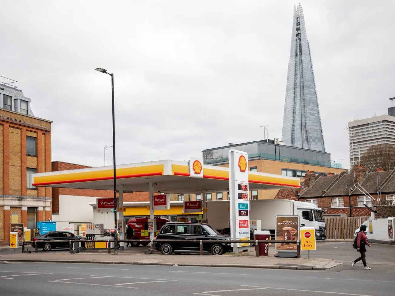 Los inversionistas de Shell respaldan objetivos de emisiones más laxos