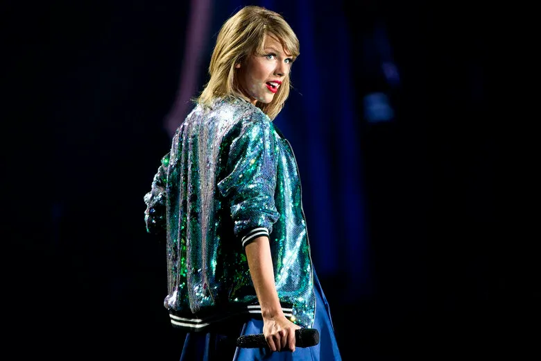 Taylor Swift Harris