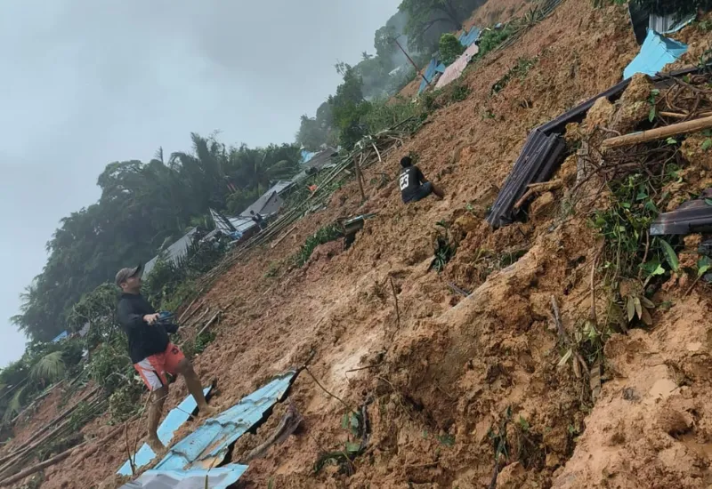 Deslizamiento de tierras en mina de Indonesia dejó 23 fallecidos y decenas de desaparecidos