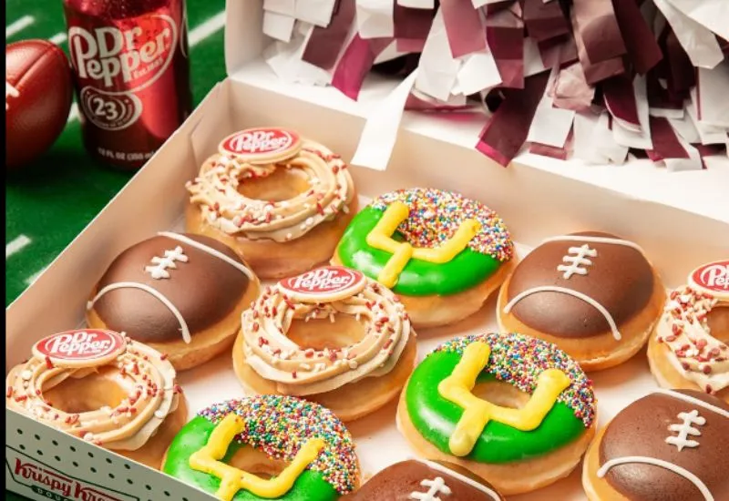 Dr. Pepper se une a Krispy Kreme para endulzar la temporada de fútbol