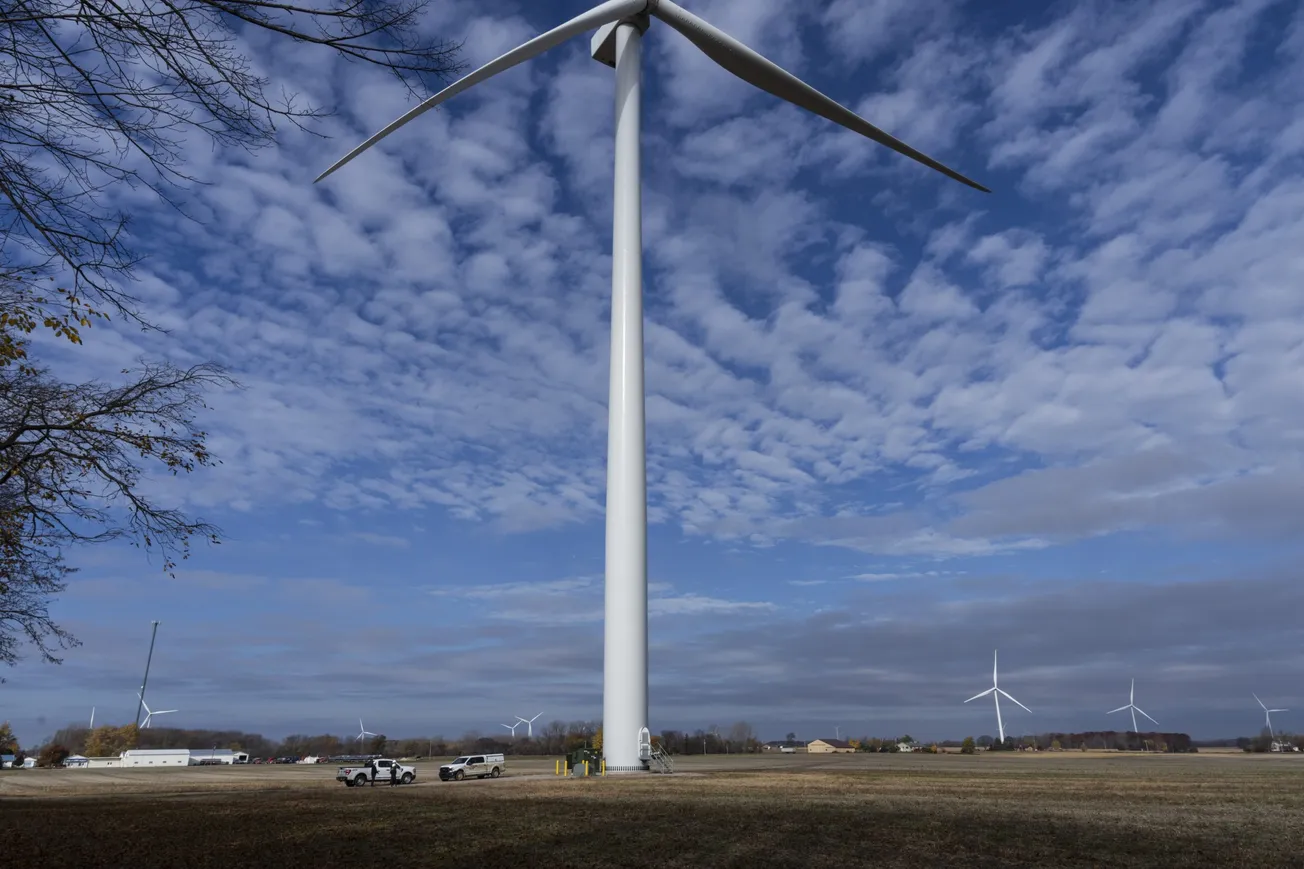 Michigan lidera revolución energética: $21.3 mil millones en inversiones y 16K empleos verdes