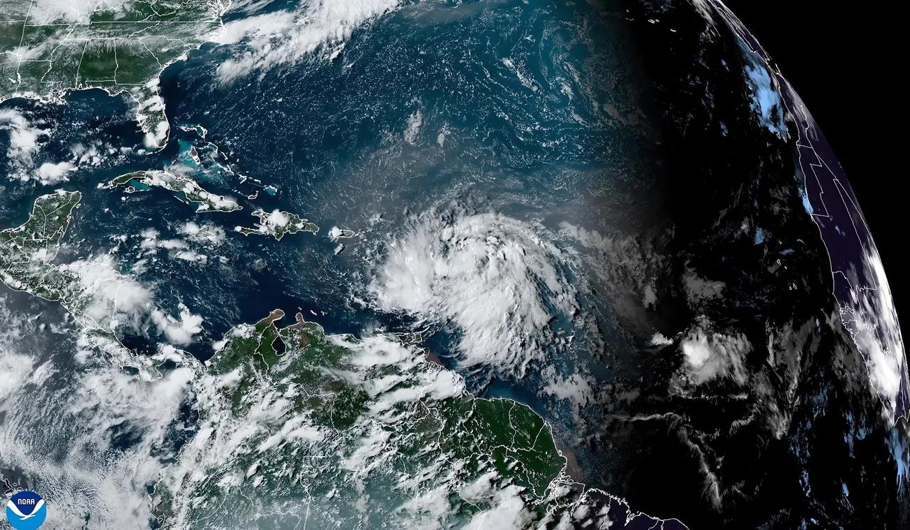 tormenta ernesto