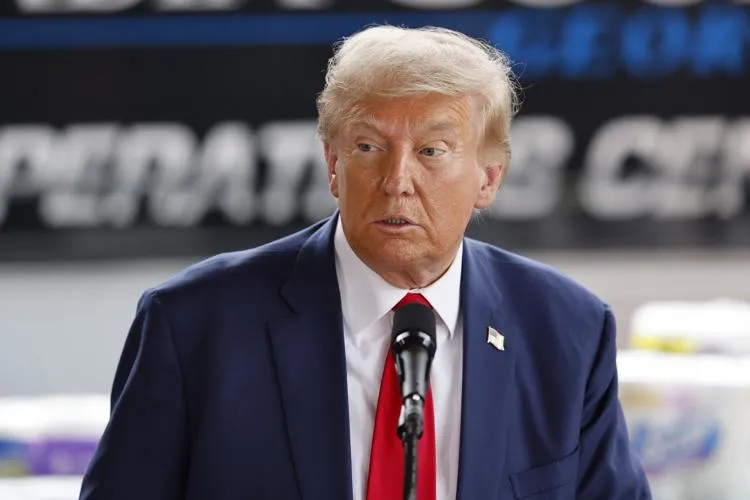 donald trump the purge trump salud latinos