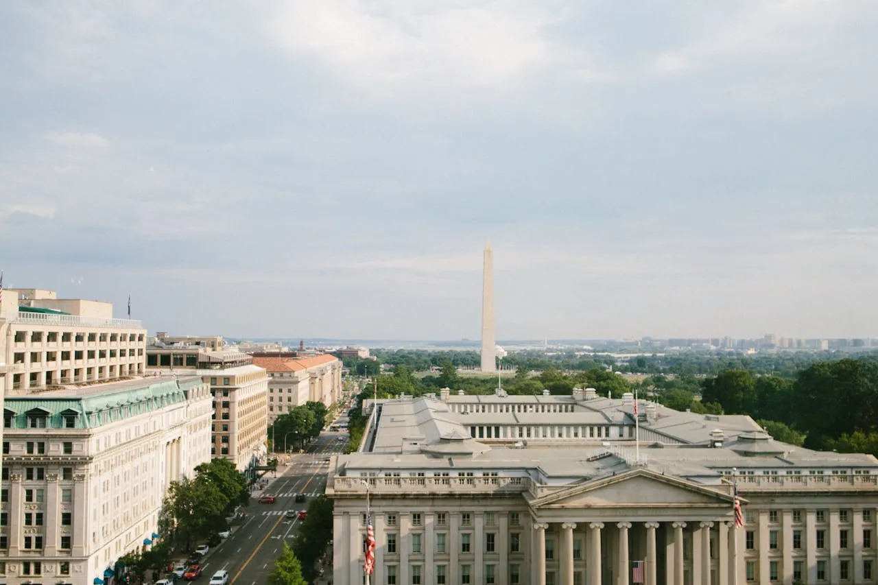 Alcaldesa de DC nombra a líder contra la violencia armada