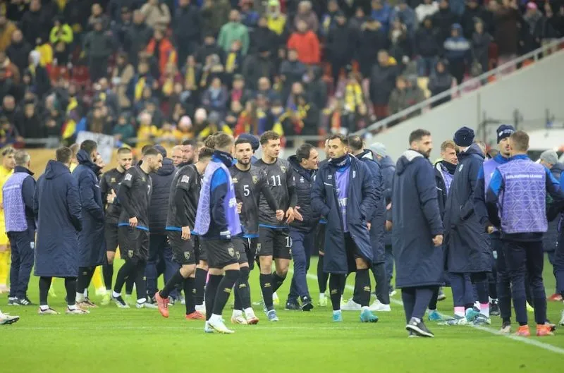 UEFA sanciona a Kosovo y Rumania por cánticos xenófobos