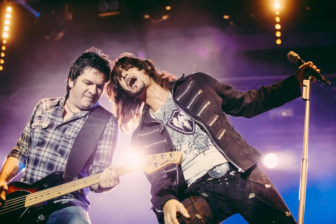 escuchar música rock