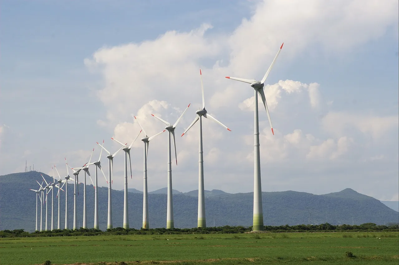 La Ley de Reducción de la Inflación crea 400,000 empleos en energías limpias