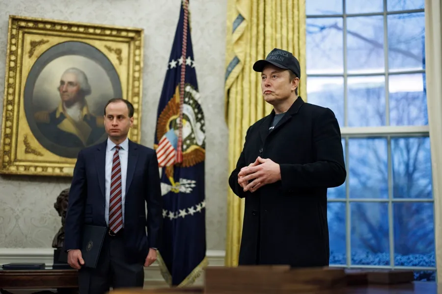 Musk engaña sobre los pagos de FEMA relacionados con migrantes a la ciudad de Nueva York